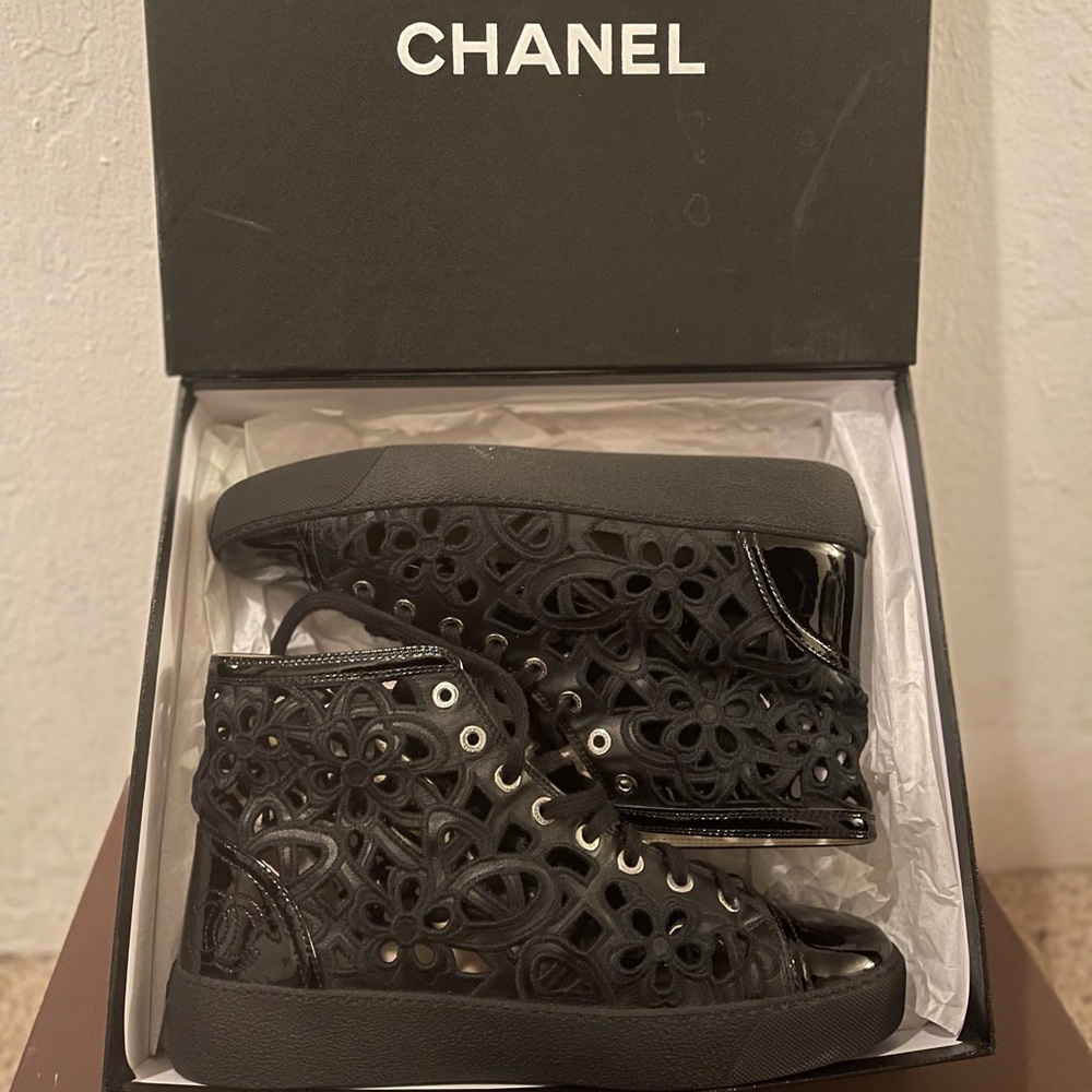 CHANEL woman’s sneaker 40.5 - Picture 6 of 8